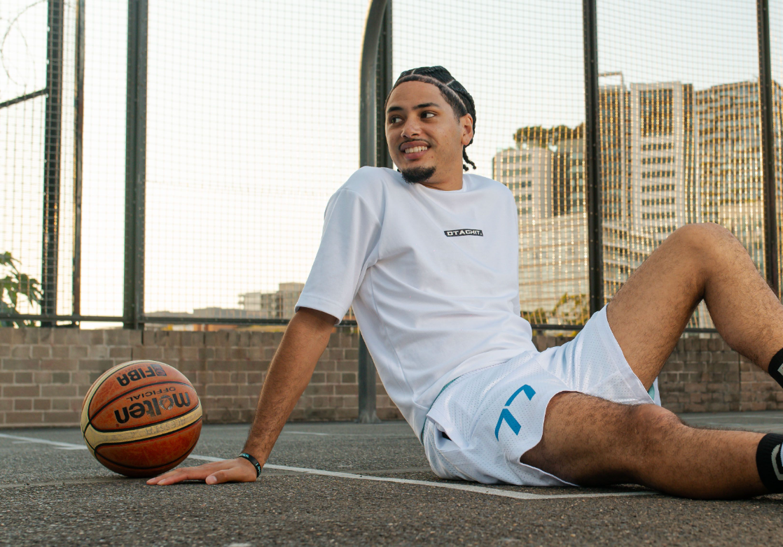 Minimalist White Dtachit T Shirt